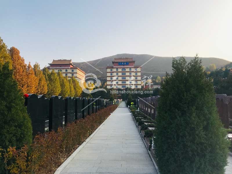 灵山宝塔陵园 灵山宝塔陵园