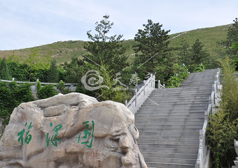 灵山宝塔陵园 灵山宝塔陵园