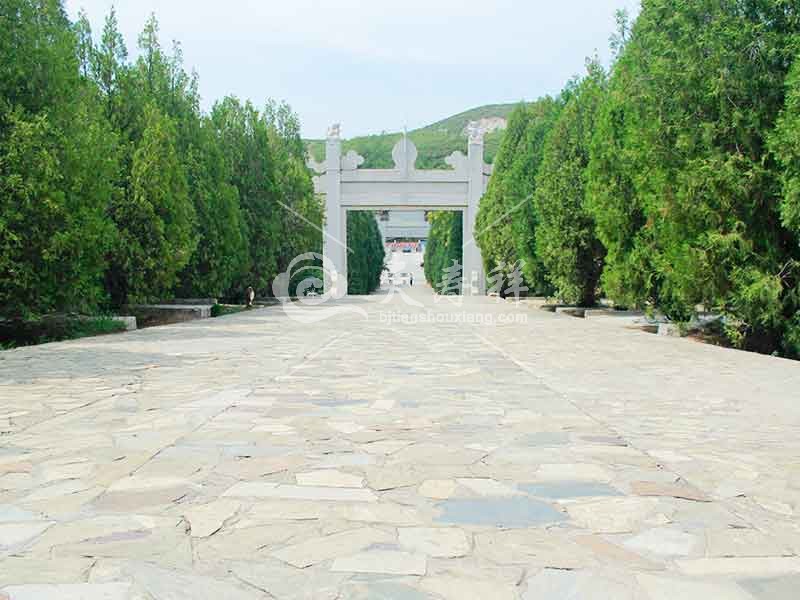 华龙皇家陵园 华龙皇家陵园