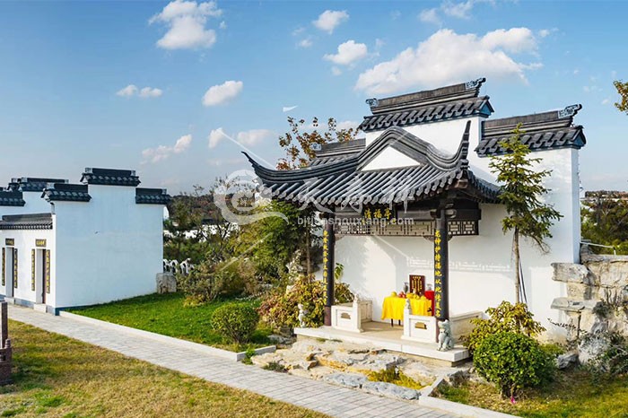 卧龙公墓 卧龙公墓